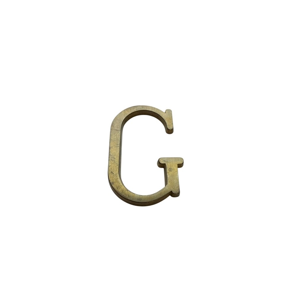 Letra G 3 cms  Bronce  Satinado