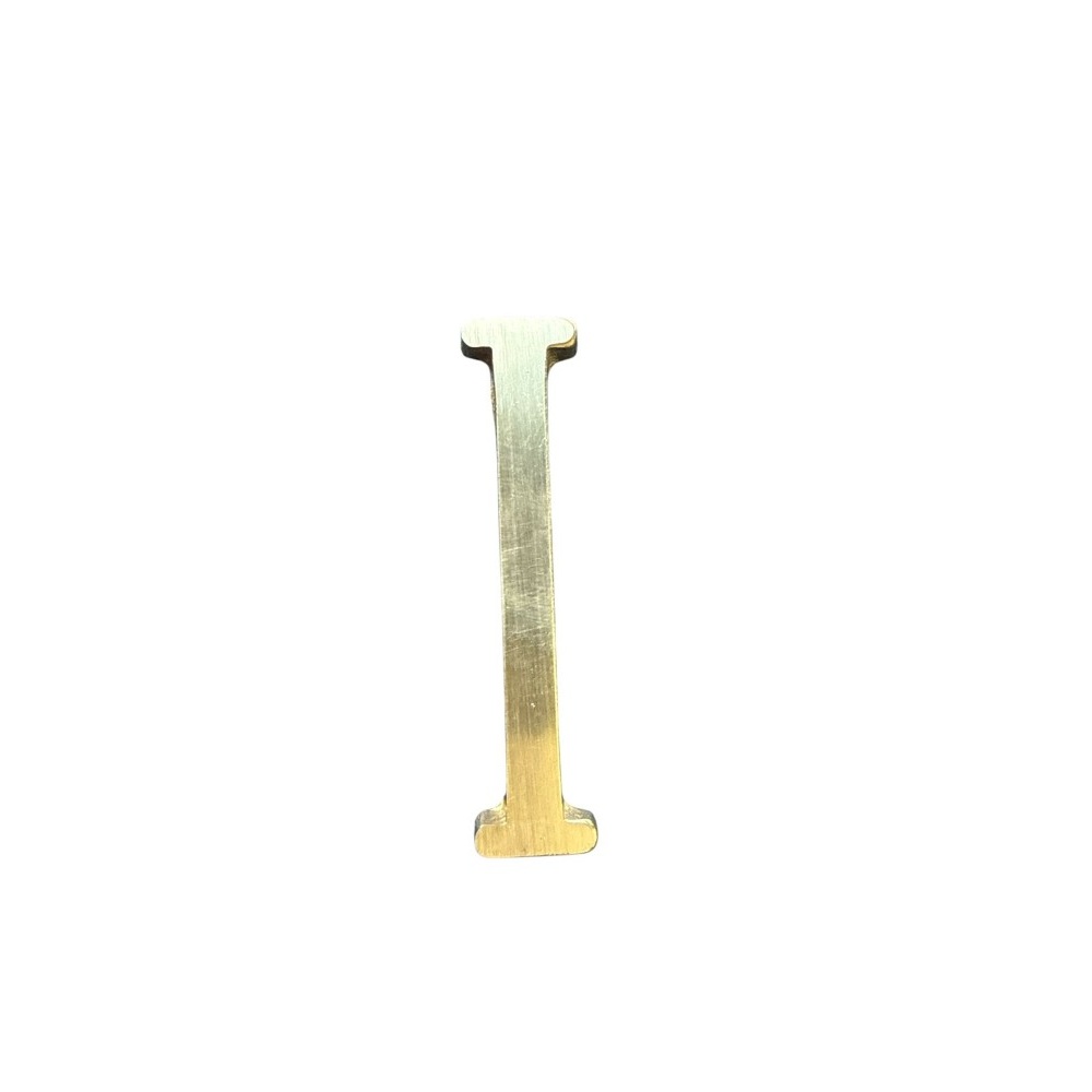 Letra I 3 cms  Bronce  Satinado