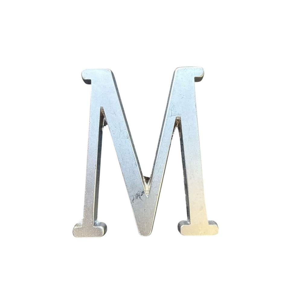 Letra M 7 cms Cromo Satin