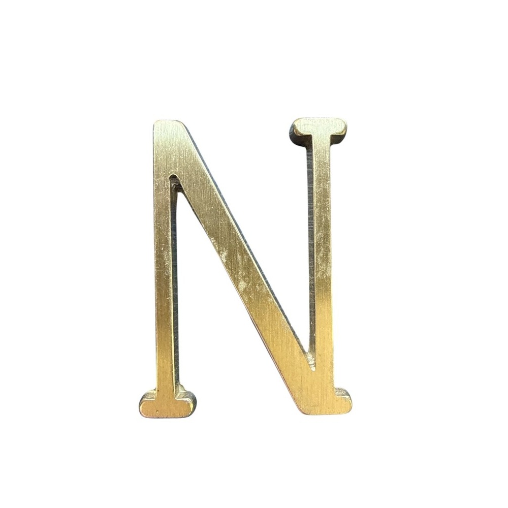 Letra N 7 cms  Bronce  Satinado
