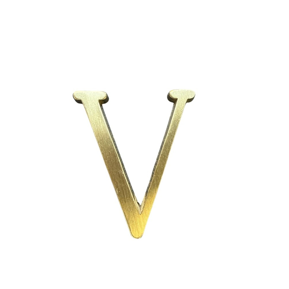 Letra V 7 cms Bronce Satinado
