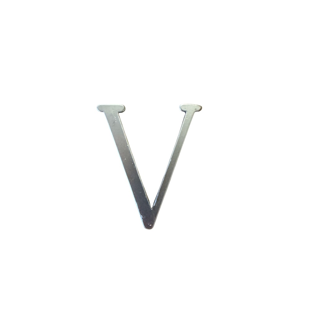 Letra V 7 cms Cromo Satin
